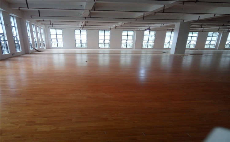 青海運(yùn)動(dòng)木地板施工方案