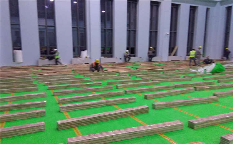 楓樺木實(shí)木運(yùn)動(dòng)地板公司