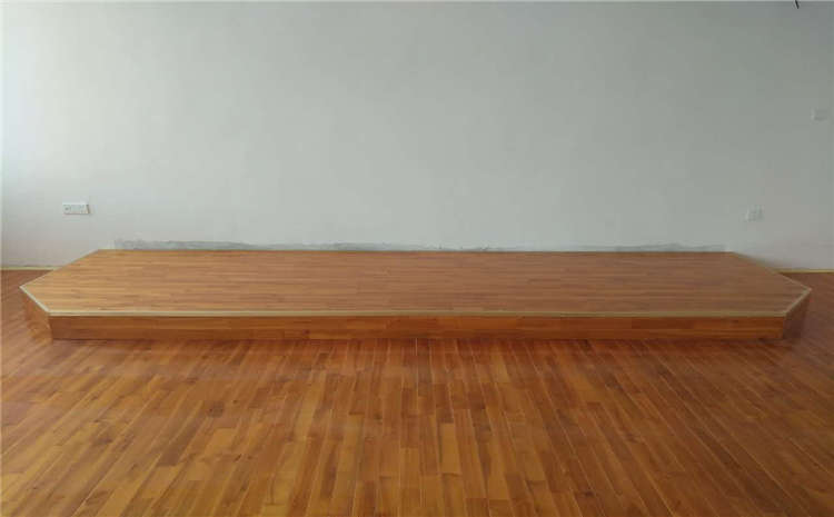 楓樺木運動實木地板翻新
