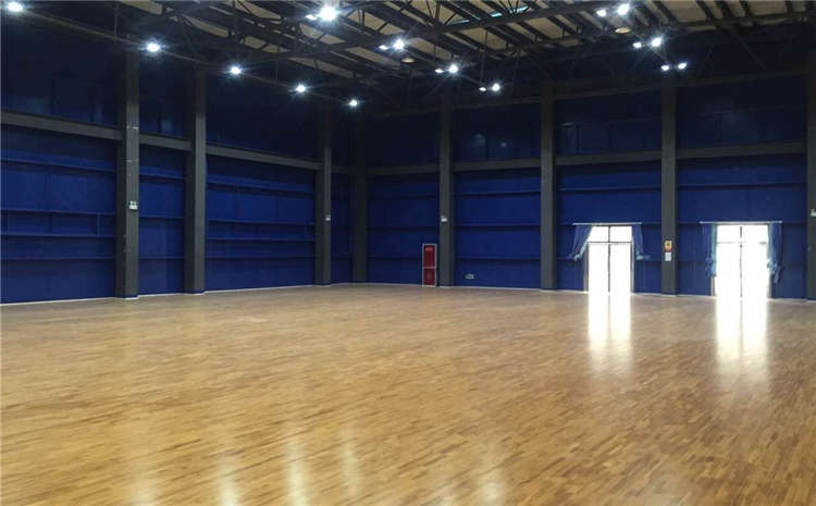 拼裝體育場(chǎng)木地板報(bào)價(jià)