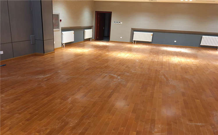 室內(nèi)體育場木地板直銷