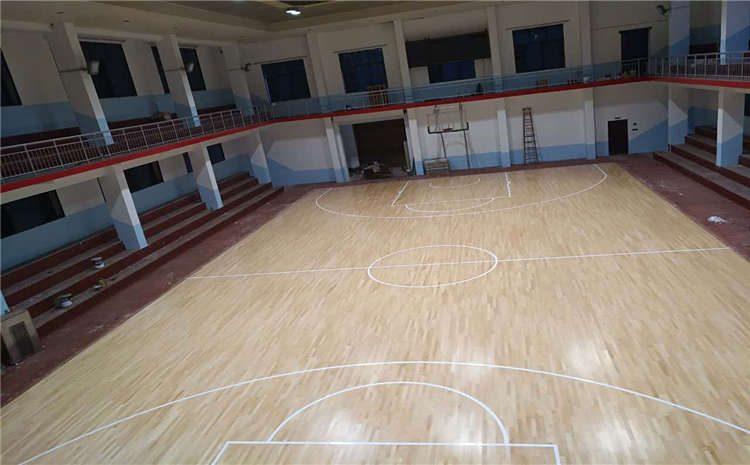 硬木企口排球館木地板怎么保養(yǎng)？