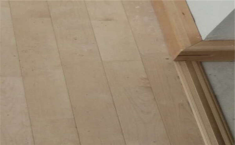 常見(jiàn)的籃球木地板哪個(gè)公司好