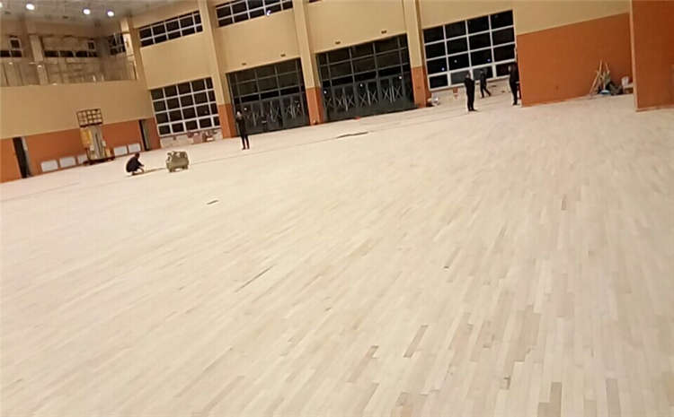 北京楓木運(yùn)動(dòng)木地板價(jià)格及圖片