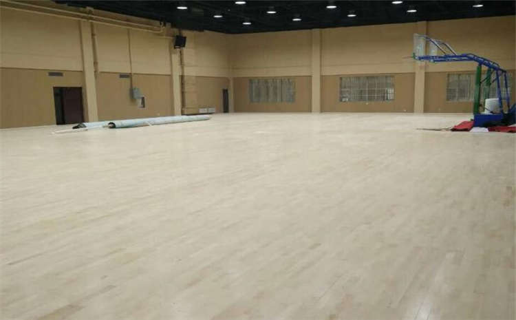 拼裝籃球場(chǎng)地板怎么維護(hù)