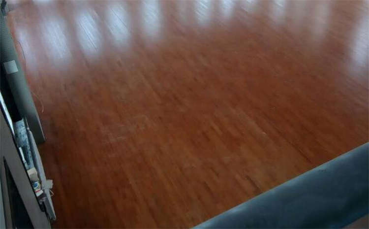 籃球場(chǎng)木地板如何防劃痕？