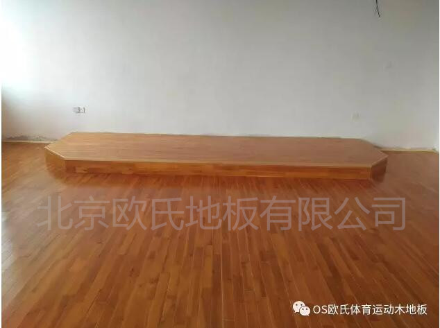 江西鷹潭第五中學(xué)的籃球場(chǎng)木地板，舞蹈房木地板，音樂房木地板案例圖3
