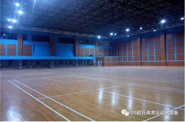 福建福卅市天潭師范附中運(yùn)動(dòng)木地板成功案例圖2 福建福卅市天潭師范附中運(yùn)動(dòng)木地板成功案例圖2