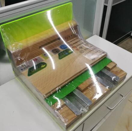 歐氏U型鋼槽結(jié)構(gòu)運(yùn)動木地板 歐氏U型鋼槽結(jié)構(gòu)運(yùn)動木地板