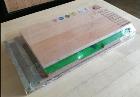 歐氏U型鋼槽結(jié)構(gòu)運(yùn)動木地板 歐氏U型鋼槽結(jié)構(gòu)運(yùn)動木地板