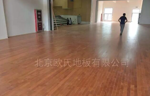 南京師范大學(xué)中北學(xué)院丹陽(yáng)項(xiàng)目舞臺(tái)木地板案例-3 南京師范大學(xué)中北學(xué)院丹陽(yáng)項(xiàng)目舞臺(tái)木地板案例-3