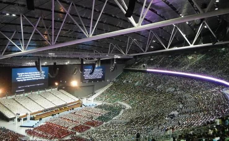 全**大的室內(nèi)籃球場(chǎng)