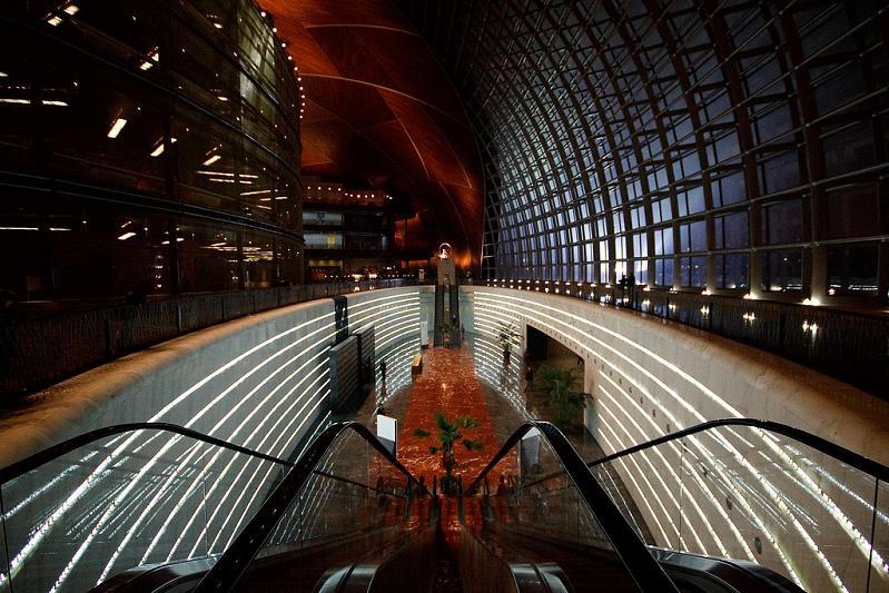 全方位，多角度帶你走進(jìn)**大劇院