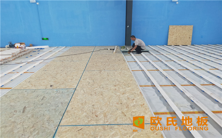 廣東惠來縣大南海開發(fā)區(qū)羽毛球館木地板案例