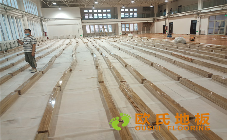 烏魯木齊烏蘇市南區(qū)中學體育館運動木地板案例-歐氏運動木地板