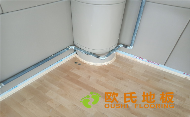 新疆克拉瑪依市獨(dú)山子虹園小區(qū)體育館木地板項(xiàng)目-歐氏運(yùn)動(dòng)木地板
