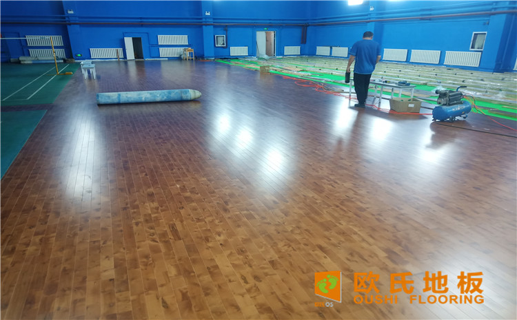 烏魯木齊北京北路東風(fēng)花苑小區(qū)個人羽毛球館木地板項(xiàng)目-歐氏運(yùn)動木地板